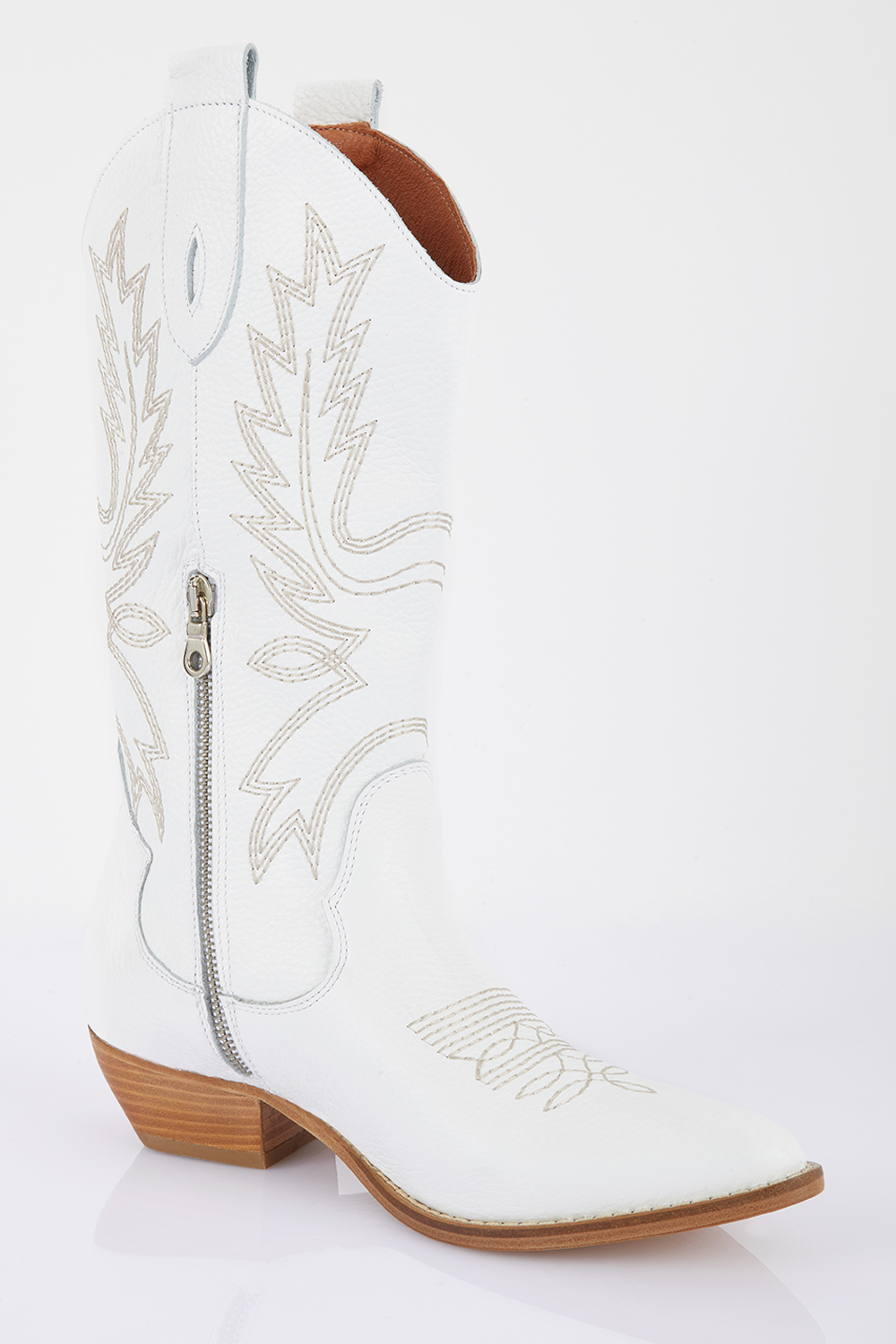 RISHOED060101_002_S23